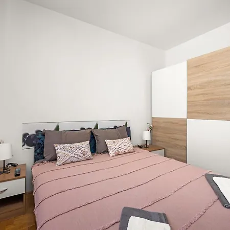 Apartment Sunny