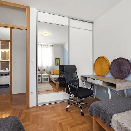 Apartment Sunny