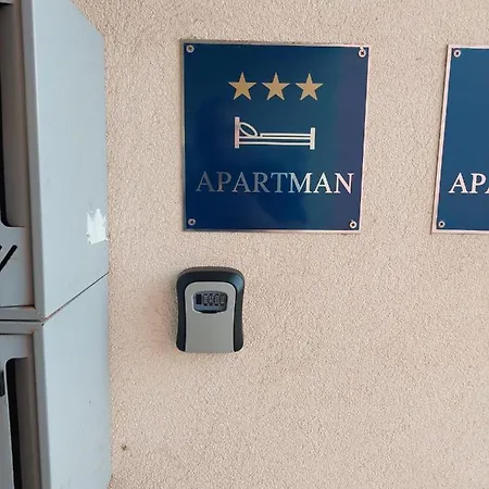 Apartment Sunny *